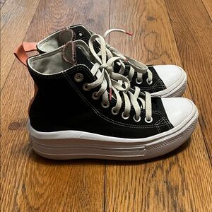 Girls platform Converse sneakers